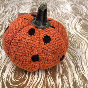 Knitted Mini Pumpkins