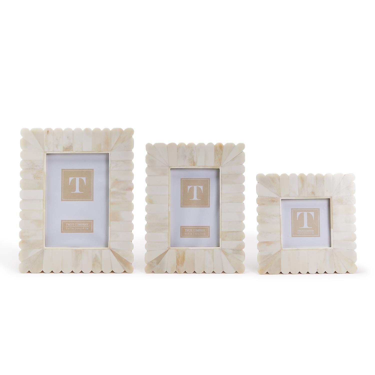 Scalloped Edge Photo Frame 4x6