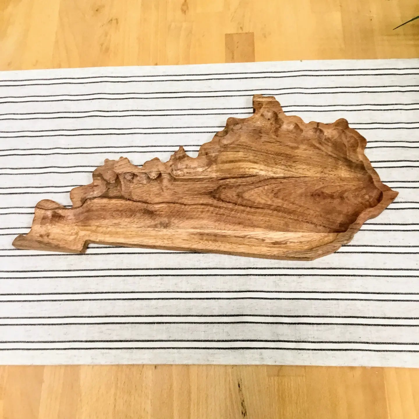 Kentucky Acacia Wood Cutting Board