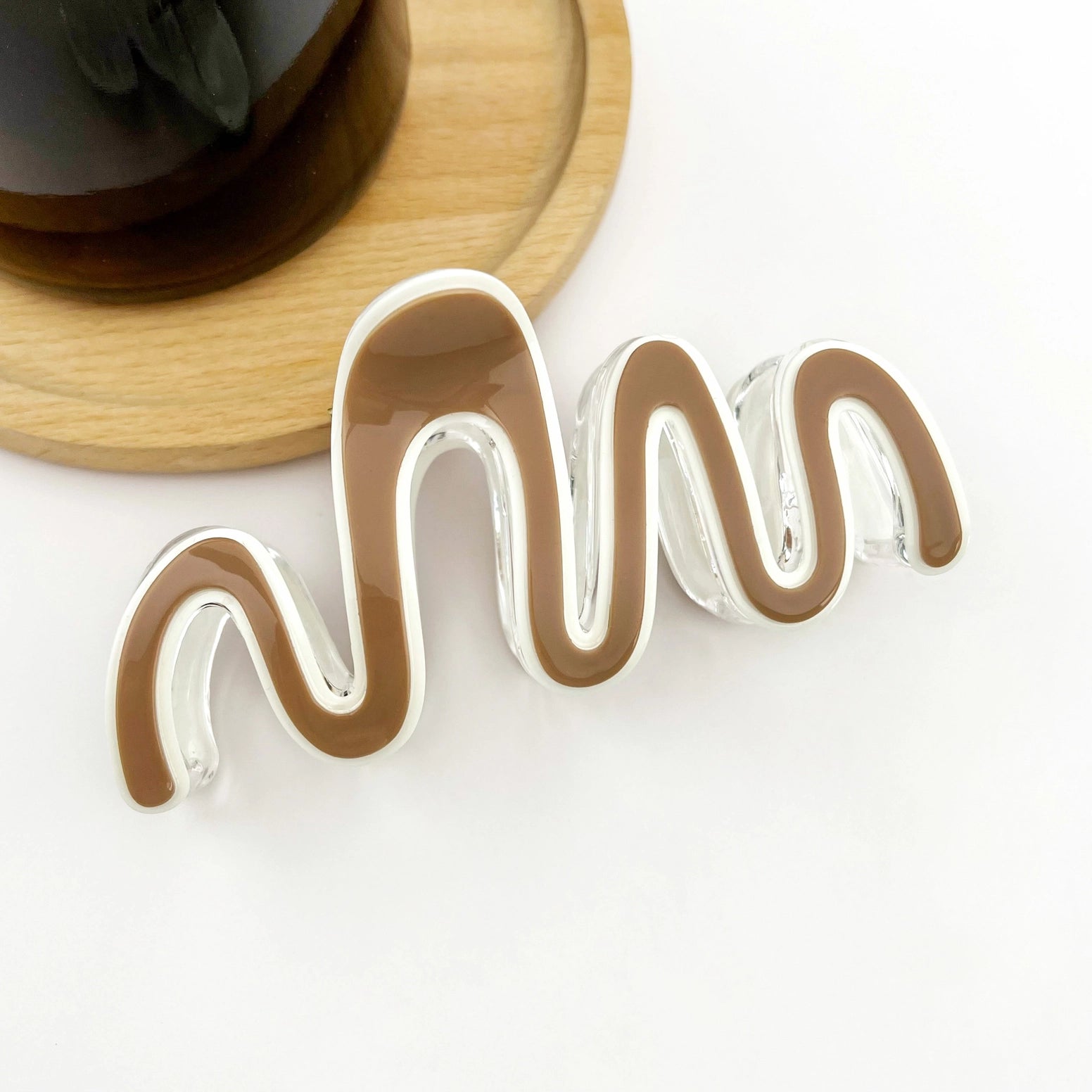 Large Wave Claw Clip, Two-Tone M Shape Hair Claw