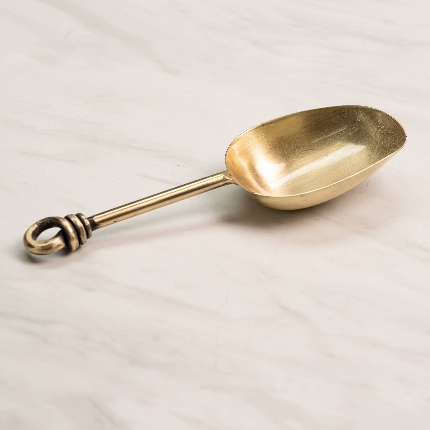 Golden Knot Ice Scoop