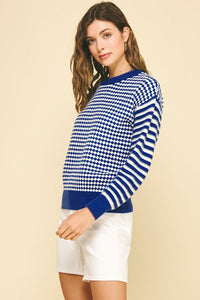CONTRAST KNIT SWEATER TOP