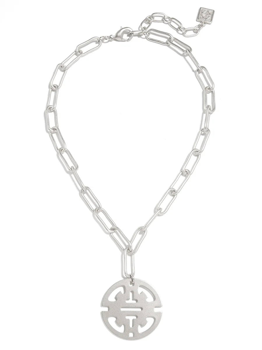 Traveling Pendant Collar Necklace