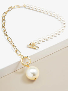 Chain and Pearl Pendant Necklace Jewelry